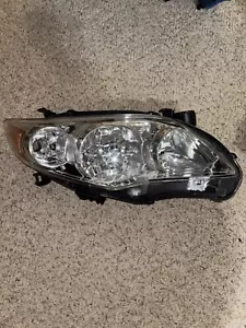 11-13 Toyota Corolla Passenger Headlight - Picture 1 of 4