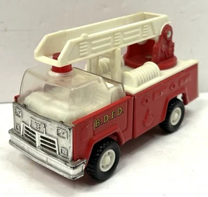 Vintage KAI YIP Toys Fire Truck Ladder Pressed Steel Vehicle Made in China BDFD - Picture 1 of 10
