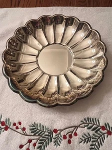 Vintage Reed & Barton 109 "A" Silverplate Serving Tray 13" Scalloped Bowl Dish - Picture 1 of 3