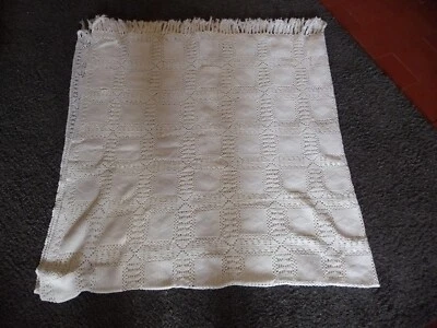 Linge ancien Dessus de lit  au crochet fait mai avec franges  ( ref 2 ) - Photo 1/4