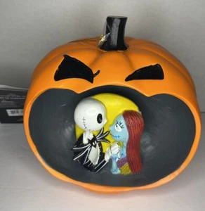 Nightmare Before Christmas Jack Skellington Sally Light Up Pumpkin Scene 2024 - Picture 1 of 11