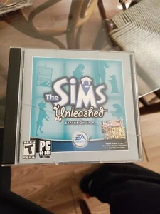 The Sims Unleashed Expansion Pack (PC, 2005) usato bella forma gioco spedizione rapida - Foto 1 di 2