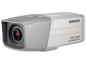 NEW Samsung SOC-4030 High Resolution Day & Night Built-in Varifocal Lens Camera - Picture 1 of 3