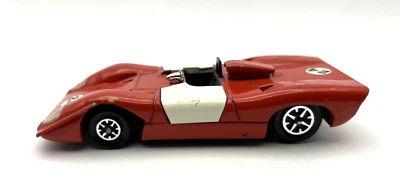 Coche de carreras vintage Dinky Toys Meccano Ferrari 312 P rojo hecho en Inglaterra fundido a presión Foto 1 de 4