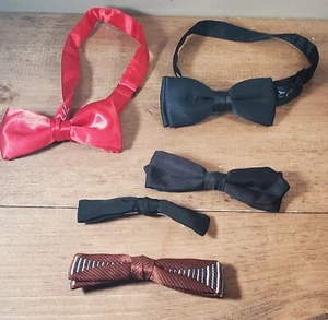 5 Vintage Boys & Toddler Bow Ties Wembley, Sam Stewart, Best Clip, Bears, Dolls - Picture 1 of 22