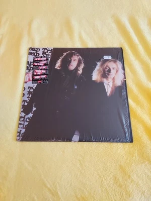 Cheap Trick Lap of Luxury Vinyl LP 1988 CBS Records MINT 1ST PRESSING Hype Stkr - Image 1 of 4