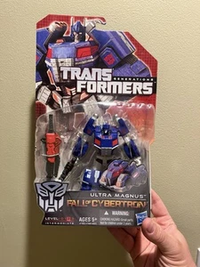 TRANSFORMERS Generations Fall Of Cybertron FOC Deluxe Class Ultra Magnus New - Picture 1 of 2