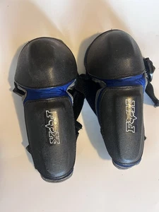 Fox Racing Extreme Elbow Guards Adult Motocross Adjustable Size Blue Black - Picture 1 of 3
