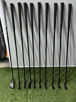 Juego de hierro negro forjado Cobra King TEC - 3H-SW KBS S Flex Foto 1 de 4