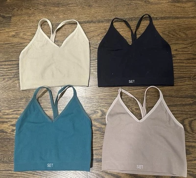 SET ACTIVE Sujetador deportivo Luxform con carcasa Juego de cuatro sujetadores medianos $200+ venta al por menor Foto 1 de 3