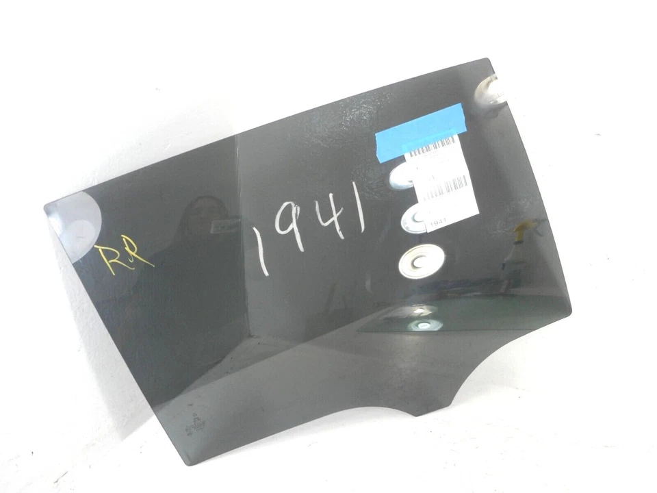 Mercedes-Benz R350 Rear Door Window Glass Passenger Right OEM 2006-2013 Foto 1 de 1