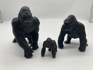 Lot of 3 Safari Ltd. SILVERBACK GORILLA Family Animal Wonderful Wildlife - Picture 1 of 12