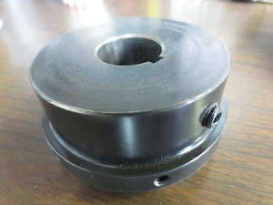 T.B. WOOD'S WE10H118 TIRE COUPLING HUB 1-1/8" BORE w/ KEYWAY - NEW SURPLUS - Picture 1 of 4