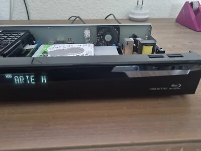 Festplattenaustausch DMR-BCT/BST820/720/730/835/740/750/850/760.. - Bild 1 von 4