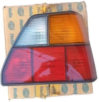 Lanterna traseira Volkswagen Golf Mk2 Hella lado direito genuína Hella 1992 - Imagem 1 de 4