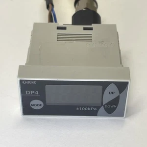 Sunx DP4-57 DP457 Pressure Sensor 12-24VDC - Picture 1 of 3