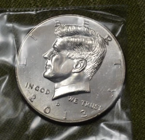 2013 D Kennedy Half Dollar Coin - circulated - Picture 1 of 2