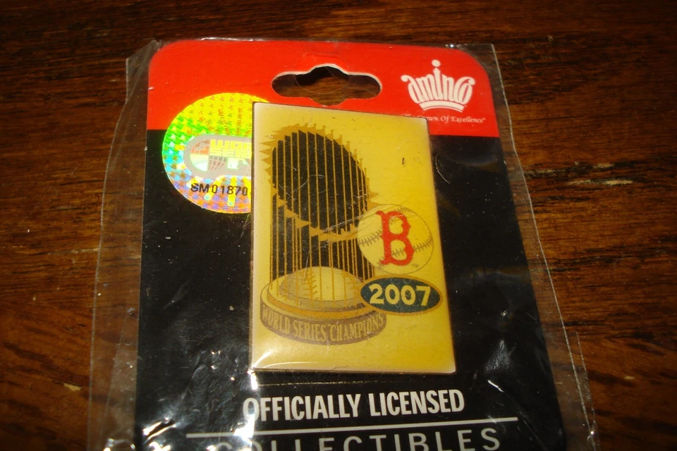 2007 Boston Red World Series Trophy Pin - Image 1 of 1
