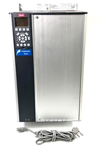 Accionamiento de compresor Danfoss VLT, desplazamiento, convertidor de frecuencia CDS303 22,0 kW - Imagen 1 de 14