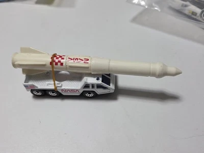 Matchbox 1985 VTG Transporter Vehicle NASA Rocket Hauler Plus Rocket EUC C78 - Image 1 of 4