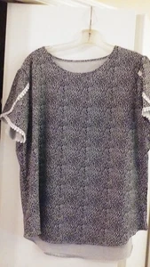 Neu Spitze Blütenblattärmel schwarz & weiß gepunktet Shirt Bluse XL Oberteil Rundhals - Bild 1 von 2