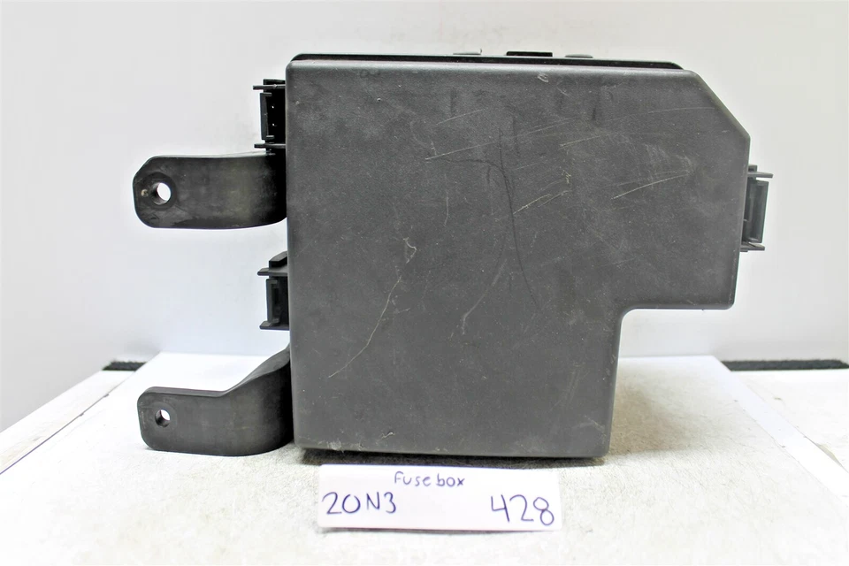 Módulo de unidad de relé de caja de fusibles VS912051U060N0 Kia Sorento 2012 OEM 20N3 428 Foto 1 de 4