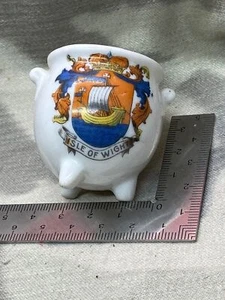 Original Vintage Crested China Ware Pot - Isle of Wight - Picture 1 of 9