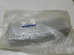 Original Ford Transit ab 2006 Grill Lufteilaß 7C11A280B62AA 1547767 NEU OVP - Picture 1 of 3