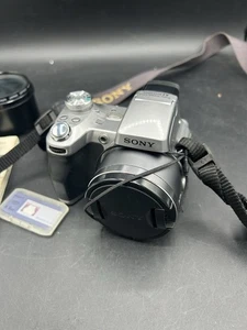 Sony Cybershot DSC-H1 5.1MP 12X optischer Zoom Kamera mit 4 MB Speicherstick - Bild 1 von 9