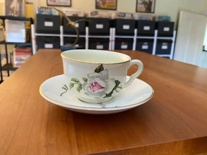 Eastern Fine Bone China Teacup & Saucer 22K Gold Peony- Excellent! - Picture 1 of 2