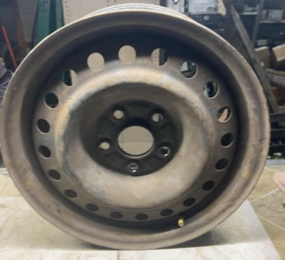 2005-2006 HONDA ELEMENT Wheel 16x6-1/2 Steel 20 Hole Rim 5 Lug 115mm OEM - Image 1 of 4