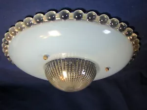 Cubierta de accesorio de techo montado al ras con cuentas de candelabro de vidrio azul década de 1940 - Imagen 1 de 9