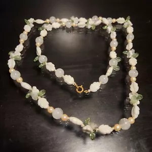 Gorgeous Vintage Czech or Murano Pastel Colors Molded Flower Necklace - 35" Long - Picture 1 of 4