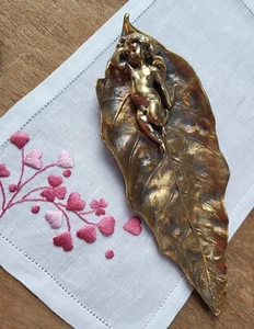 Vintage Art NOUVEAU Bronze Trinket Dish Cherub On Leaf Nice Patina - Picture 1 of 11