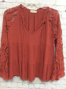 Altar'd State Damen rost Boho V-Leck Blumen Spitze vorne zum Binden Glockenärmel Bluse M - Bild 1 von 9