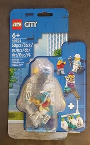 Lego 40526 Electric Scooter & Charging Dock Set - Picture 1 of 2