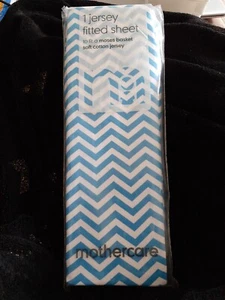 NEW Mothercare zigzag pattern Soft Cotton Jersey fitted Sheet - Size 28cmx75cm - Picture 1 of 1