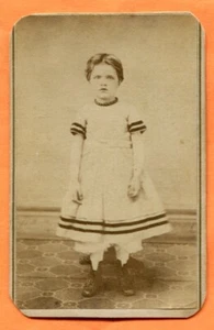 CDV New Lisbon, OH, Portrait of a Girl, by Moore, circa 1860s Backstamp - Picture 1 of 3
