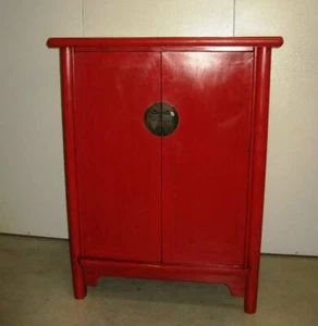 Credenza antica cinese laccata rossa. Epoca 1800 - Foto 1 di 10