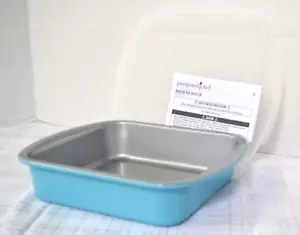 Pampered Chef ~NEW~ 8" x 8" SQUARE PAN with Storage & Travel LID - EZ Clean - Picture 1 of 4