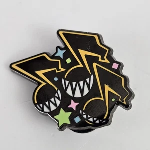 Fangamer Persona 5 Point Up Emaille Pin, Notizen mit Zähnen, 1,25" - Bild 1 von 4