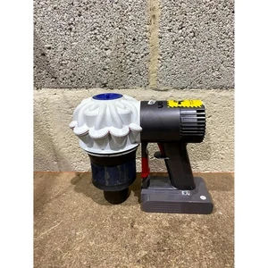 Dyson V6 SV03 motore principale e ciclone bianco grigio senza fili per aspirapolvere a bastone - Foto 1 di 13