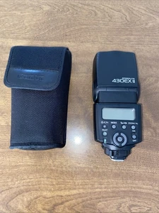 Canon 430EX II Speedlite Shoe Mount Flash For Parts - Picture 1 of 3