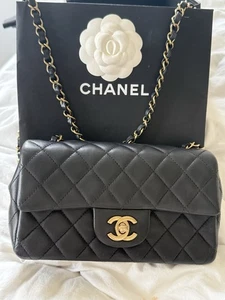 Chanel mini classic flap - Picture 1 of 15