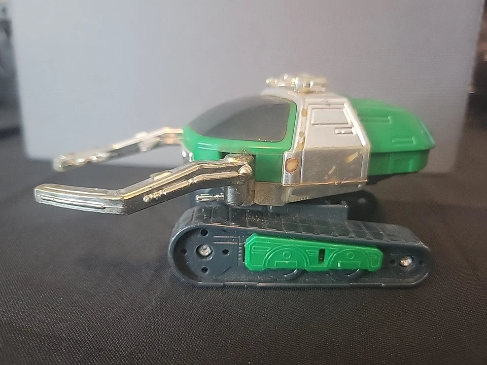 Beetleborg Battle Base AV Assault Vehicle ~ Green Hunter 1997 J25 - Image 1 of 4