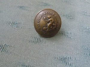 VINTAGE EMEB - THE GAS LIGHT & COKE COMPANY - BRASS UNIFORM BUTTON - Picture 1 of 2