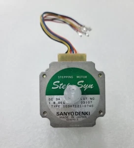 SANYO DENKI STEPPING MOTOR / USED - Picture 1 of 3