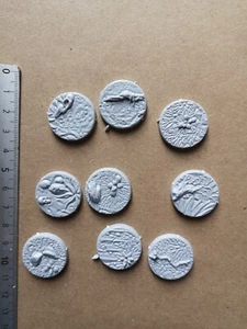 9 SOCLES 25MM / MINIATURE / DUNGEONS & LASERS/G289 - Imagen 1 de 1