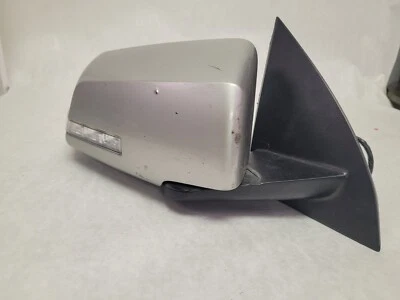 Right Passenger Side Silver 7 Wire Door Mirror Fits 2008 GMC ACADIA - Image 1 of 4