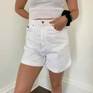 Vintage 90s White High Waisted Shorts EUC - Picture 1 of 2